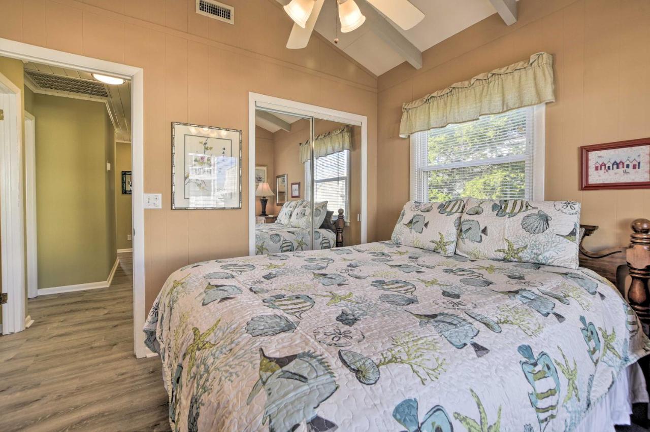 Holden Beach Family Abode - Steps To Ocean! Екстер'єр фото